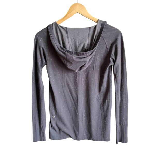 Lululemon Swiftly Tech Top Hooded 1/2 Zip Size 8 Nebula / White Gray - Picture 8 of 13